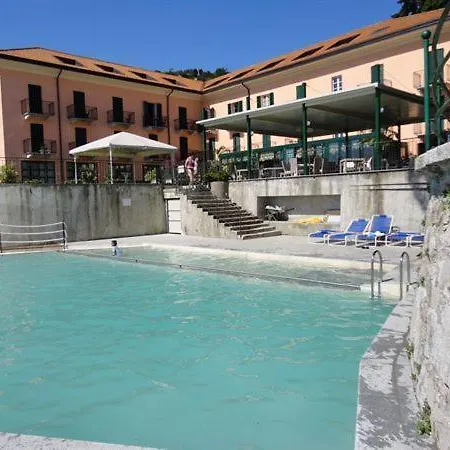 Sleeps 4 Pool T421415 Appartement